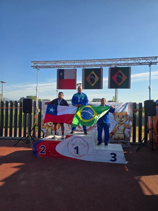 Foto 2 de 5 — Atletas araraquarenses conquistam medalhas e quebram recordes no Chile